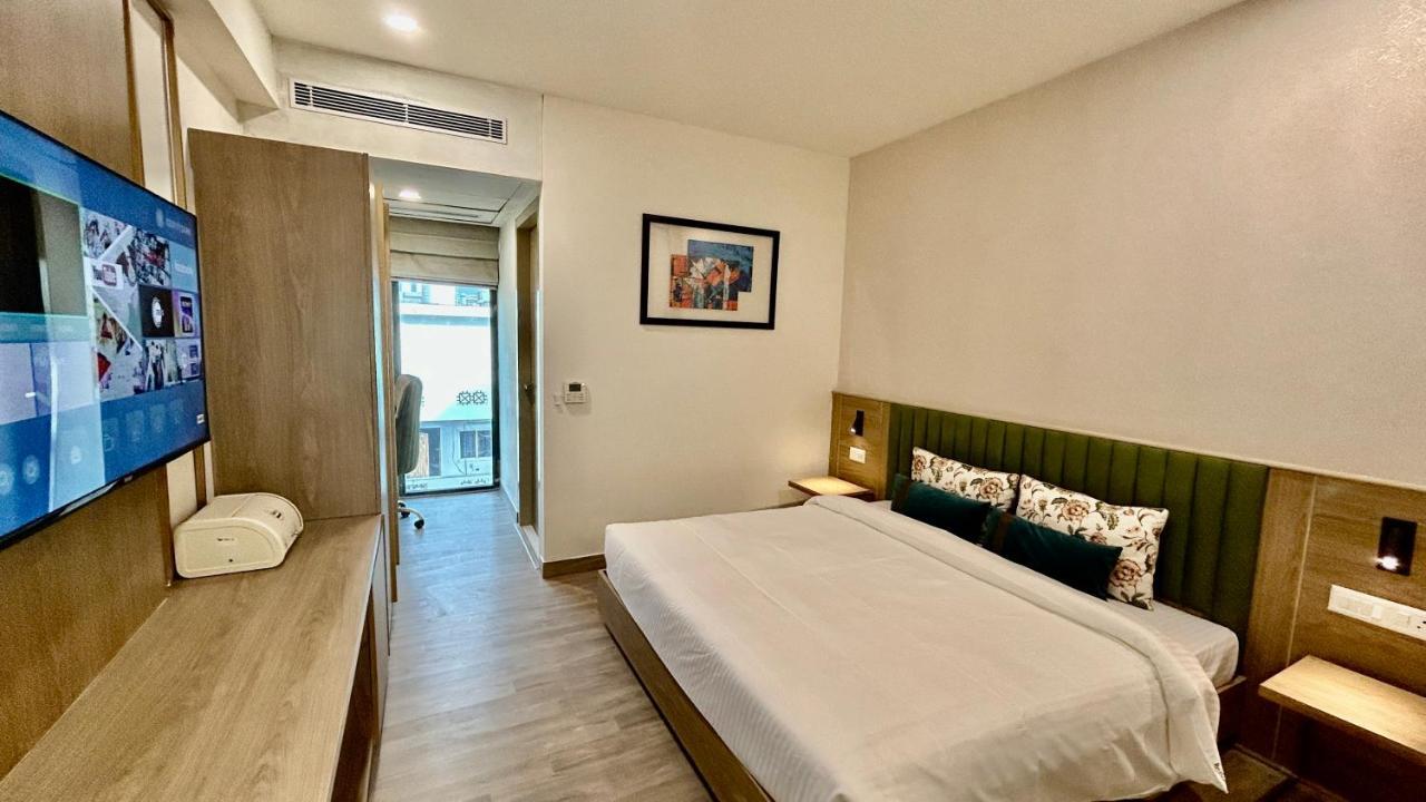 Hotel Limon & Banquet Sector 29, Gurgaon Bagian luar foto