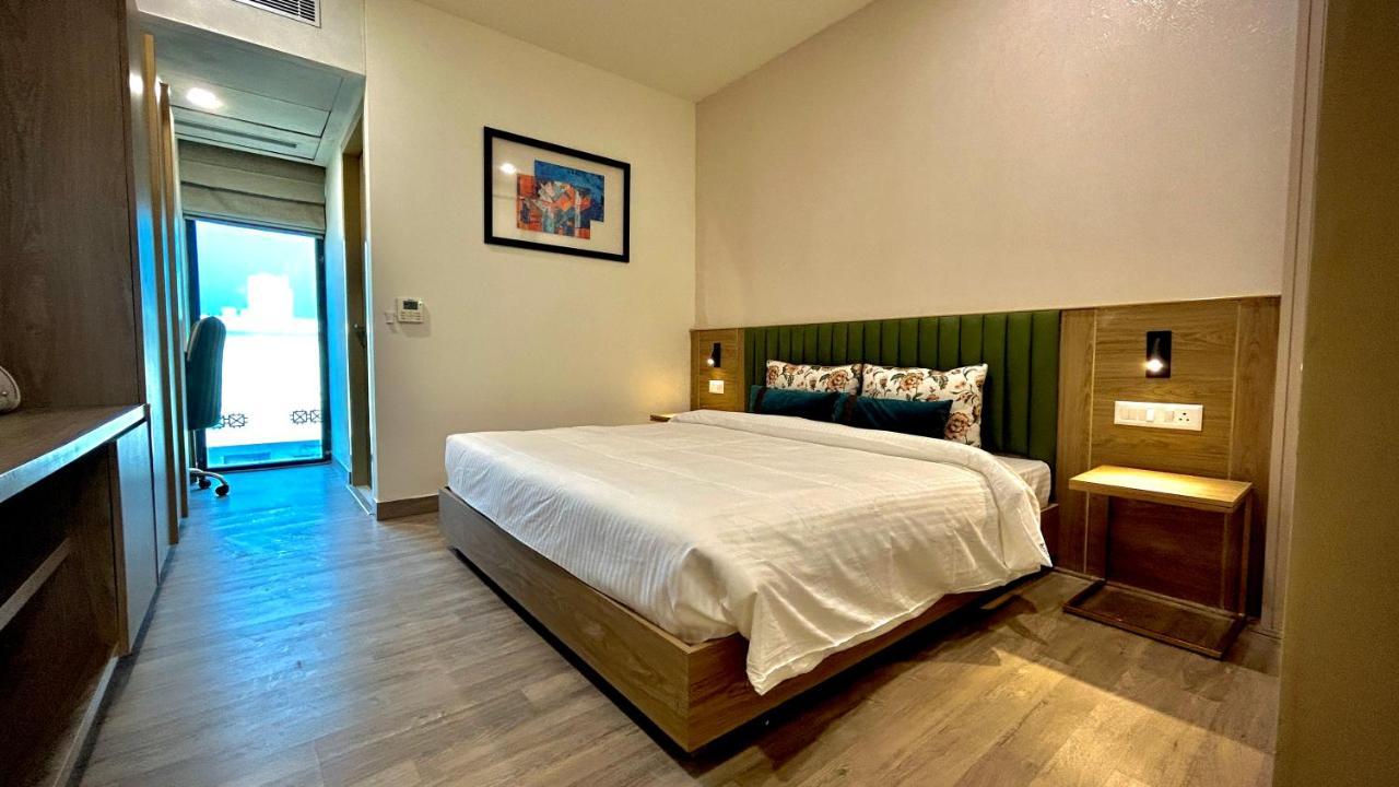 Hotel Limon & Banquet Sector 29, Gurgaon Bagian luar foto