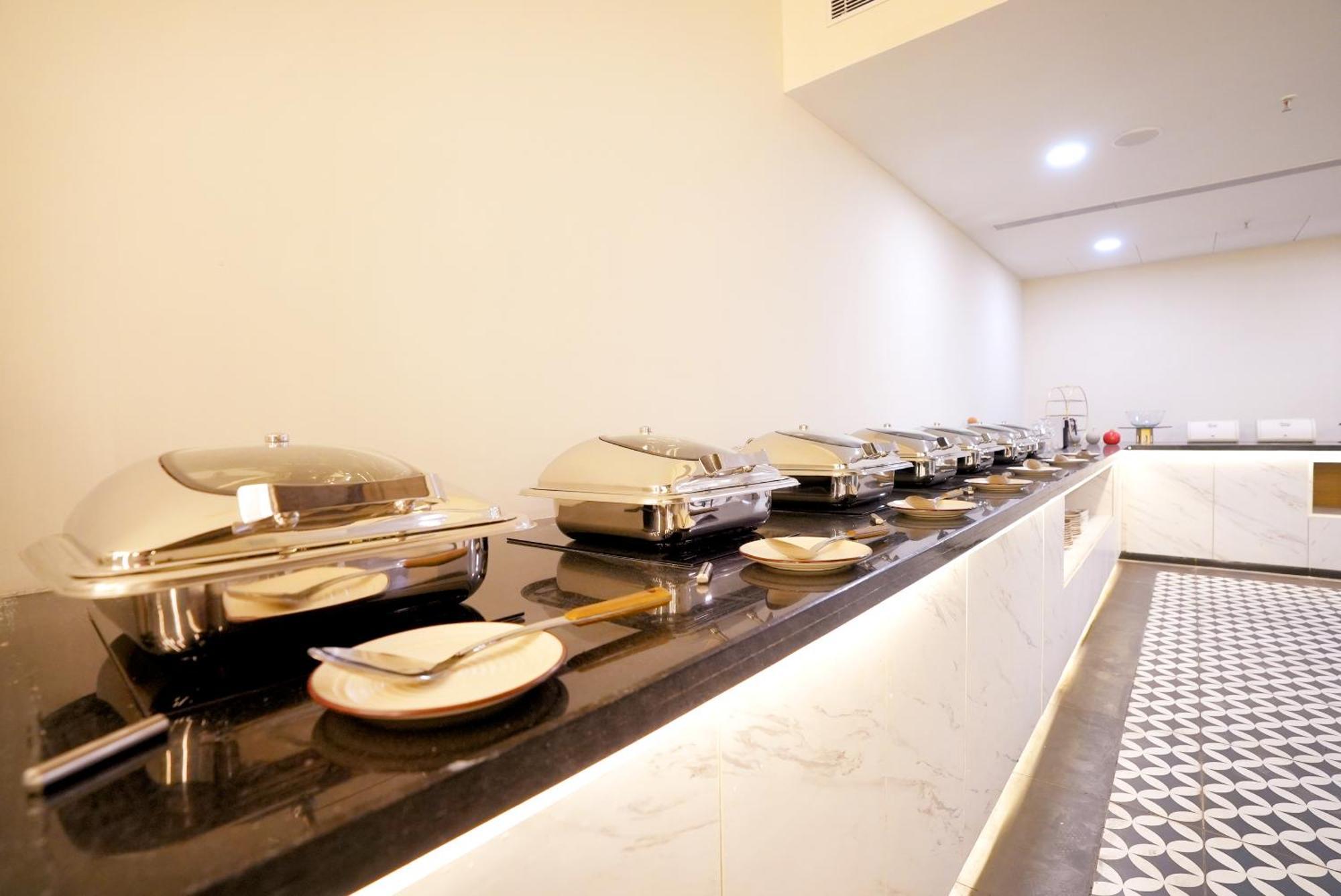 Hotel Limon & Banquet Sector 29, Gurgaon Bagian luar foto