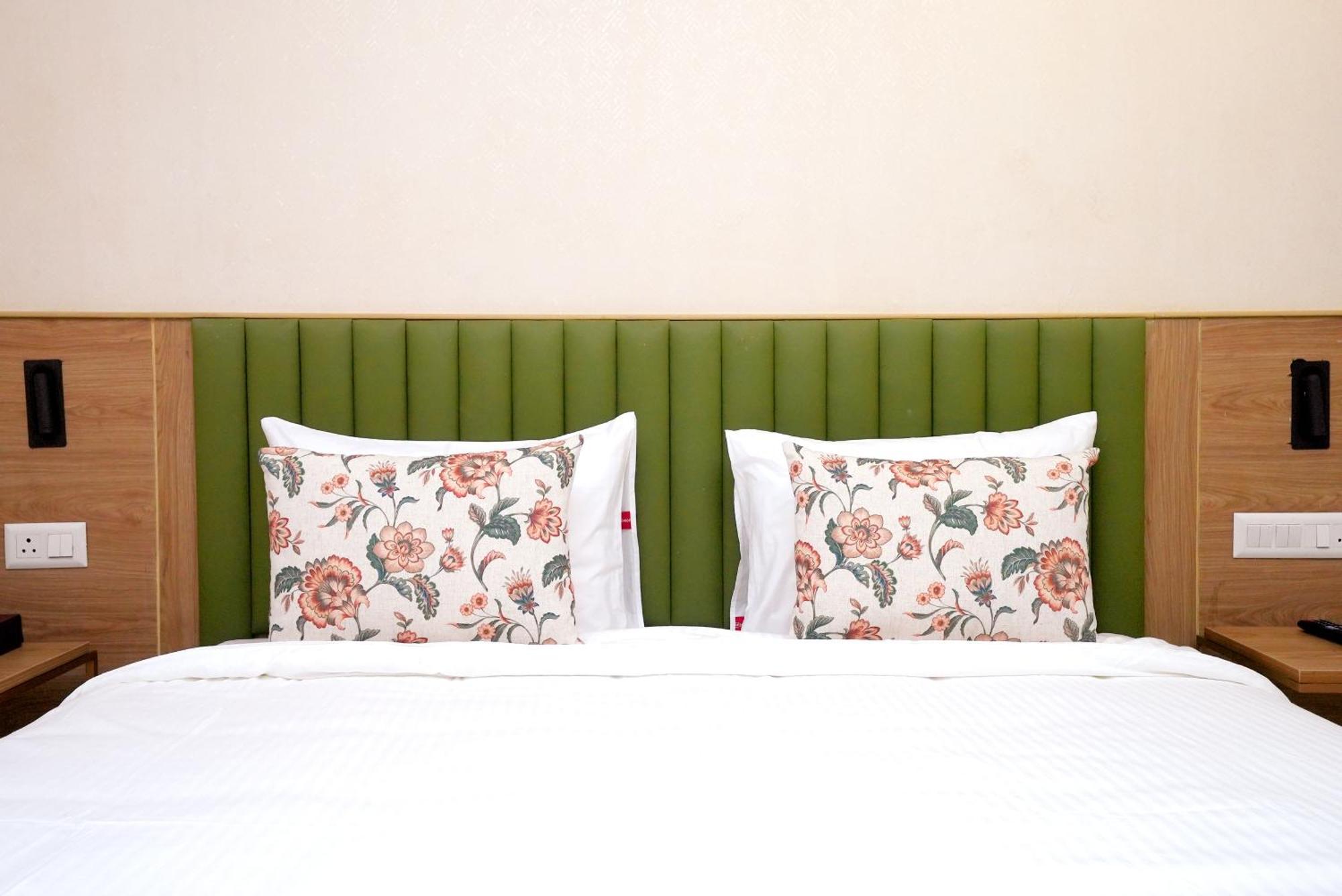 Hotel Limon & Banquet Sector 29, Gurgaon Bagian luar foto
