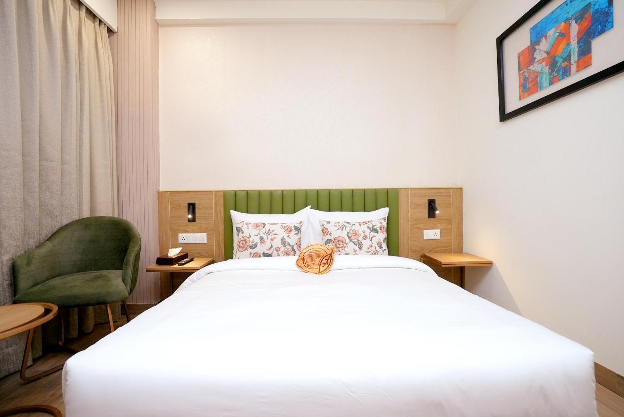 Hotel Limon & Banquet Sector 29, Gurgaon Bagian luar foto