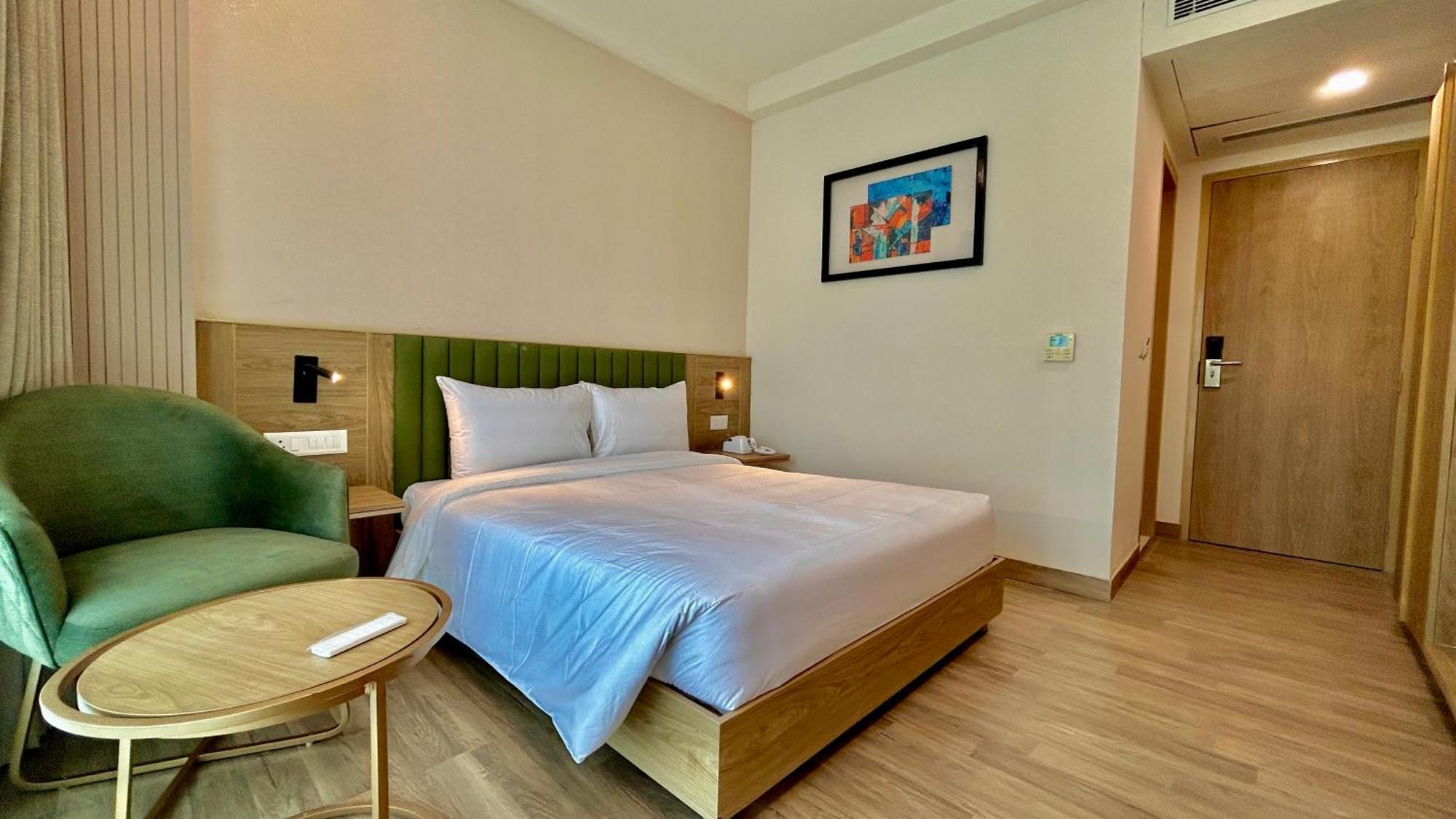 Hotel Limon & Banquet Sector 29, Gurgaon Bagian luar foto