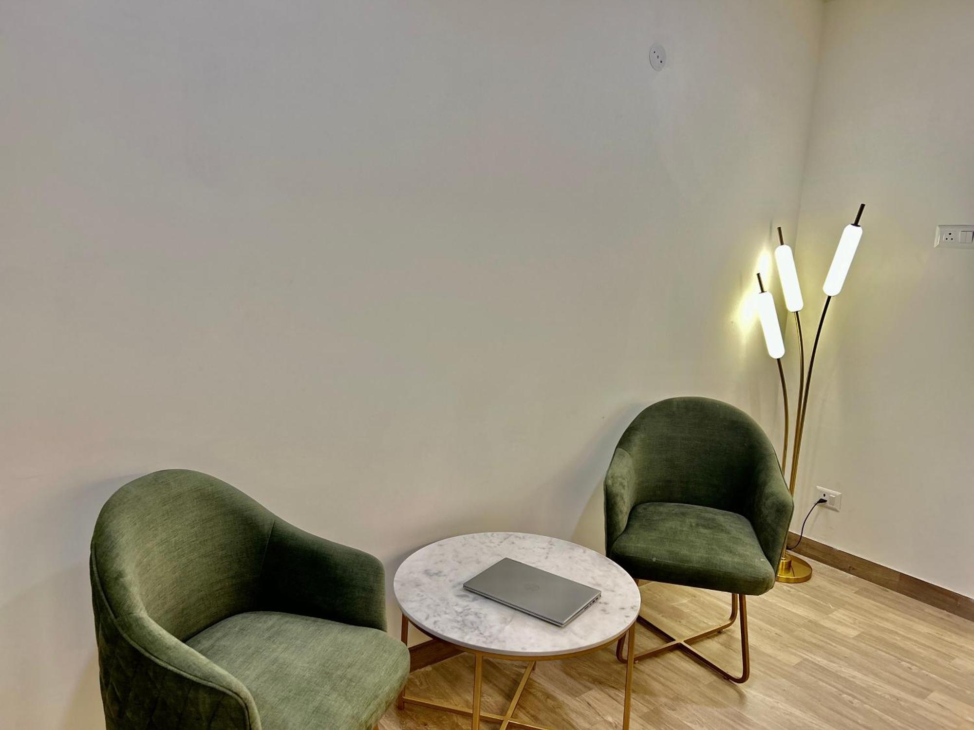 Hotel Limon & Banquet Sector 29, Gurgaon Bagian luar foto