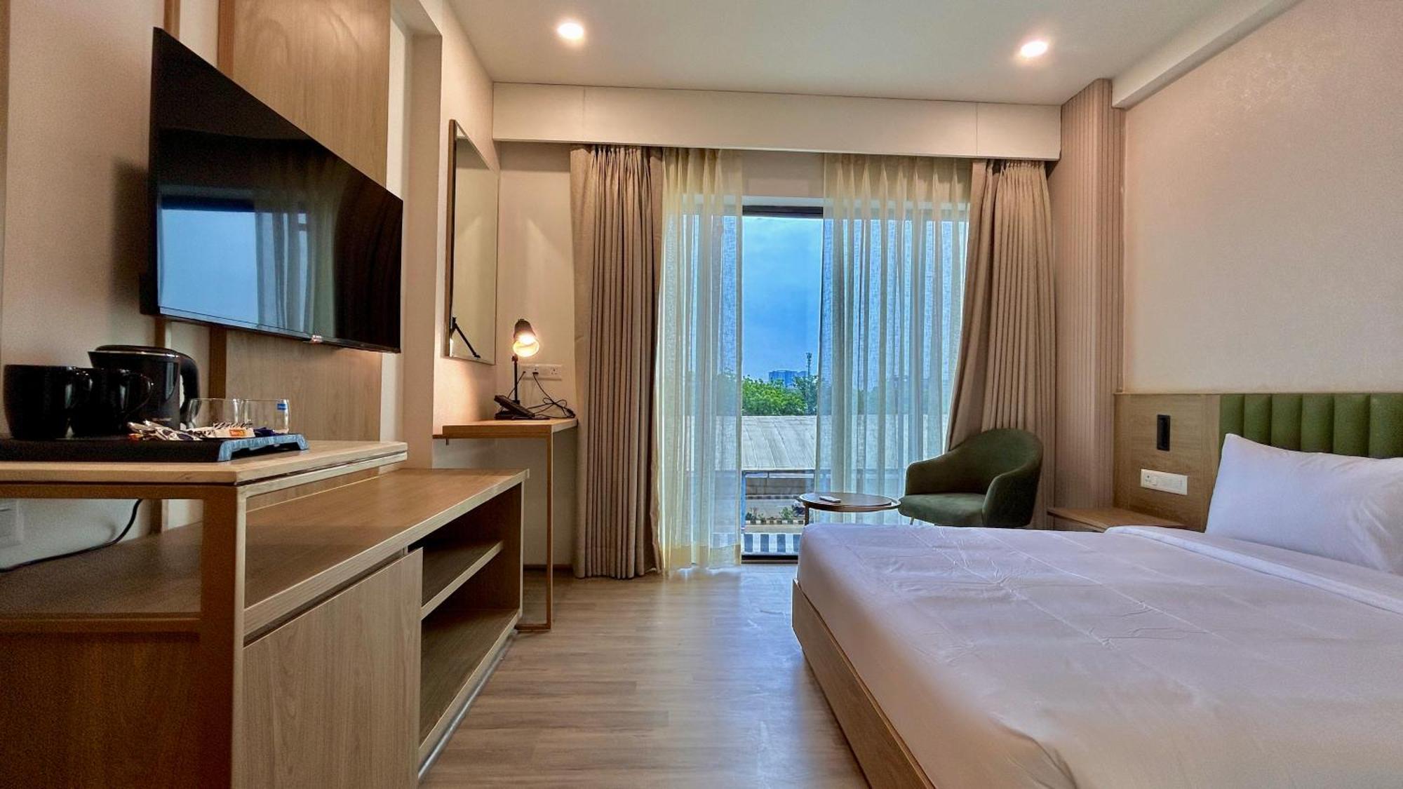 Hotel Limon & Banquet Sector 29, Gurgaon Bagian luar foto